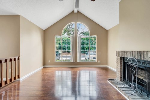 575-bloomington-court---21--altamonte-springs--fl-32714---04.jpg