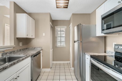 575-bloomington-court---21--altamonte-springs--fl-32714---17.jpg