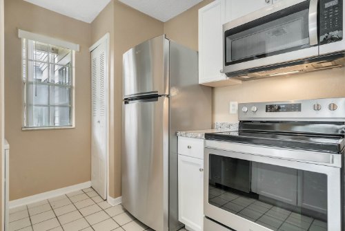 575-bloomington-court---21--altamonte-springs--fl-32714---18.jpg