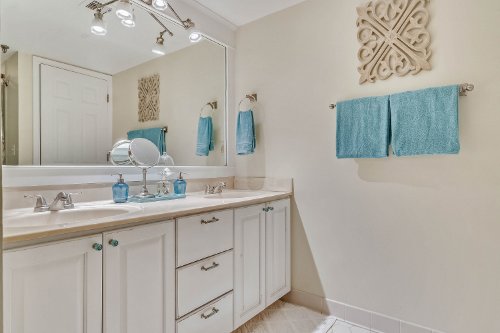 6713-turtlemound-road--unit-310--new-smyrna-beach--fl-32169---07.jpg