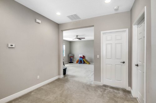15682-citrus-heights-drive--winter-garden--fl-34787---18.jpg