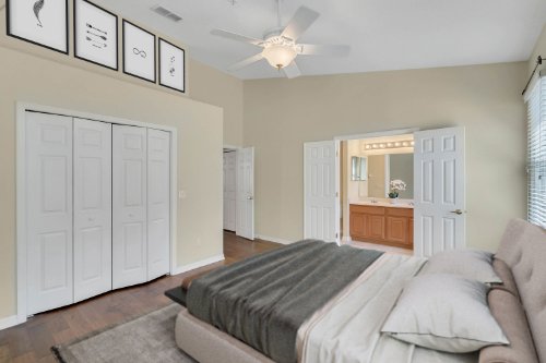 15781-master-bed-3-mv-staging.jpg