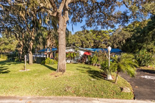 6815-fern-circle--leesburg--fl-34748-0118-hdr.jpg