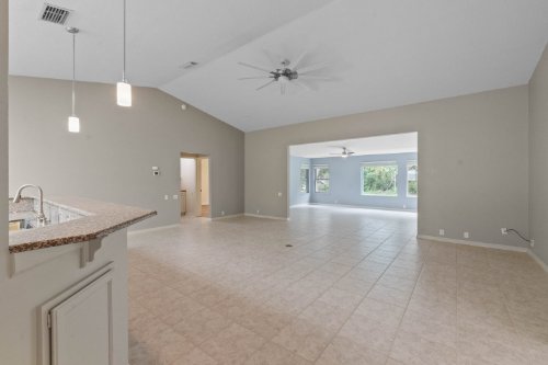 26729-racquet-circle--leesburg--fl-34748---08.jpg