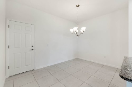 2555-avalon-park-blvd--tavares--fl-32778---21.jpg