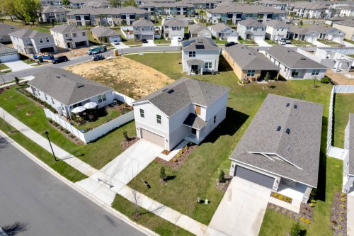 2555-avalon-park-blvd--tavares--fl-32778---26.jpg