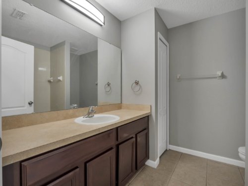 9043-stonebury-way--orlando--fl-32832---23.jpg