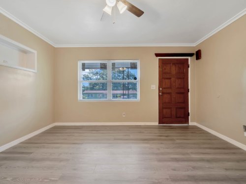 5704-perrine-drive--orlando--fl-32808---11.jpg