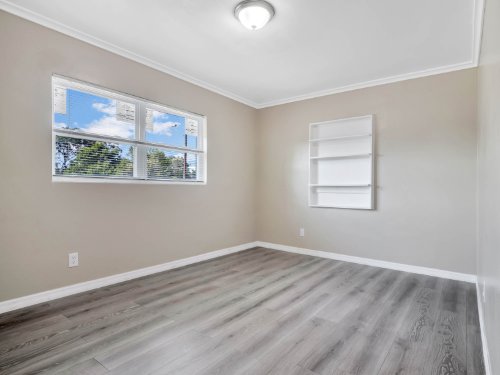5704-perrine-drive--orlando--fl-32808---20.jpg