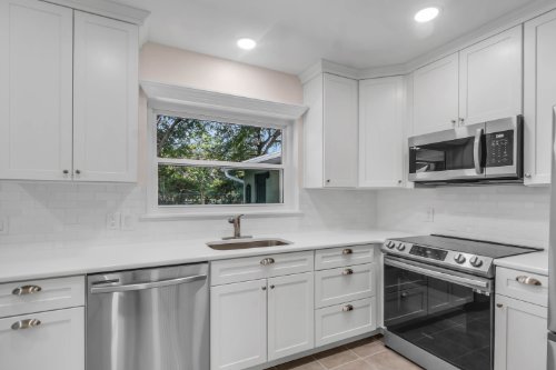 1210-north-donnelly-street--mount-dora--fl-32757---09.jpg