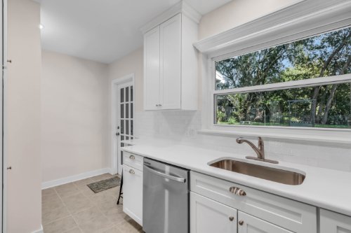 1210-north-donnelly-street--mount-dora--fl-32757---10.jpg