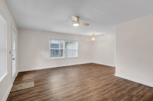 1210-north-donnelly-street--mount-dora--fl-32757---16.jpg