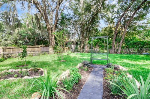 1210-north-donnelly-street--mount-dora--fl-32757---20.jpg