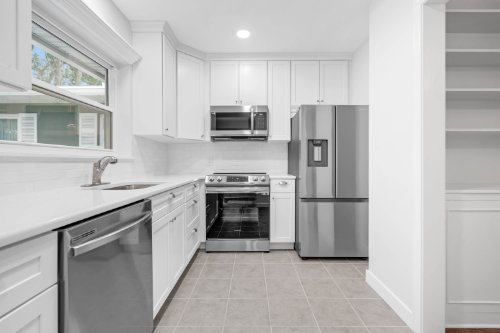1210-north-donnelly-street--mount-dora--fl-32757-reshoot---01.jpg